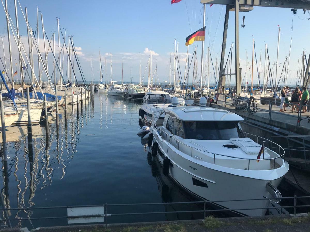 Am Zeppelin Hangar Apartment Friedrichshafen